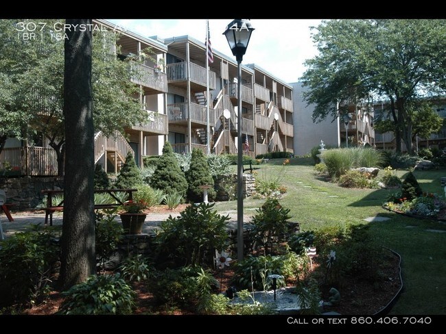 Building Photo - 307 Crystal Ave