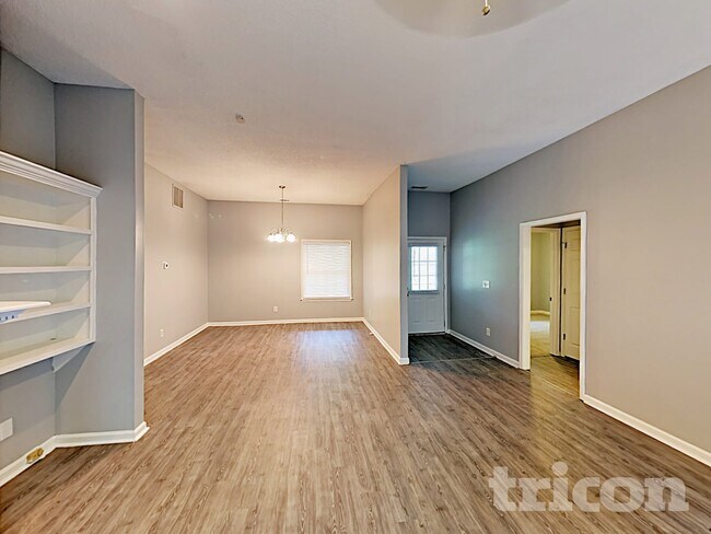 Foto del edificio - 105 Peach Pointe Dr