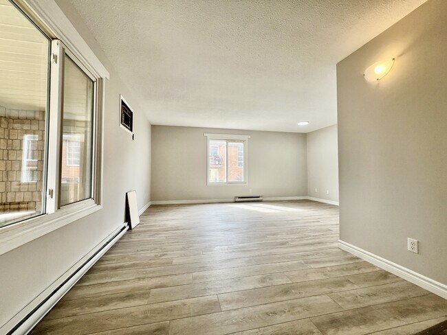 Photo du bâtiment - 6 Sarah Crescent