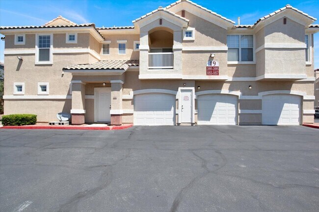 Building Photo - 5855 Valley Dr