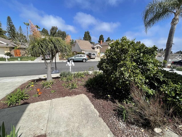 Building Photo - 3945 Carmel Springs Way