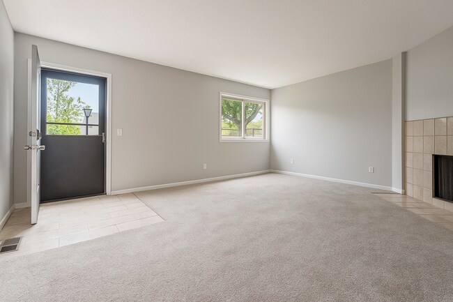 Foto del edificio - 27 Crows Nest Ln