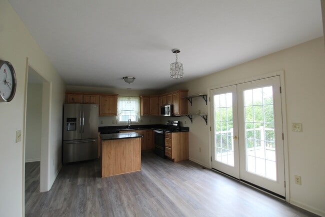 Photo - 1311 Stonechris Drive House
