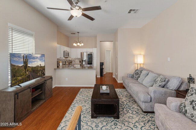 Building Photo - 927 W Wendy Way