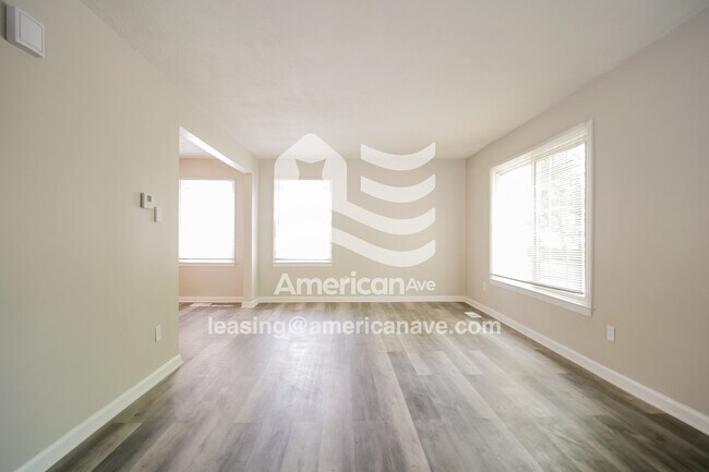 Building Photo - 1055 Orlando Ave