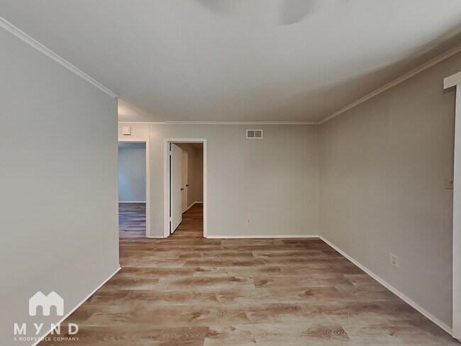 Foto del edificio - 4126 Berrywood Ave
