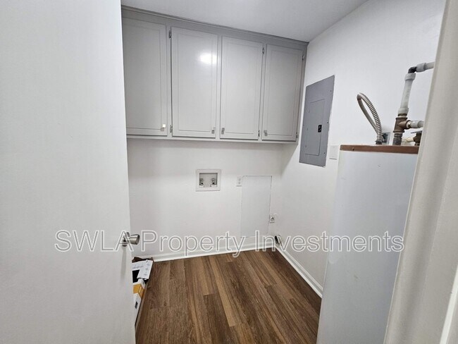 Foto del edificio - 1748 S Tallowood Dr