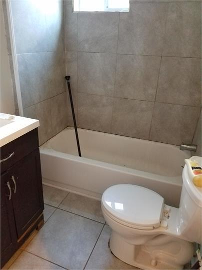 Foto del edificio - 221 S Harrison St