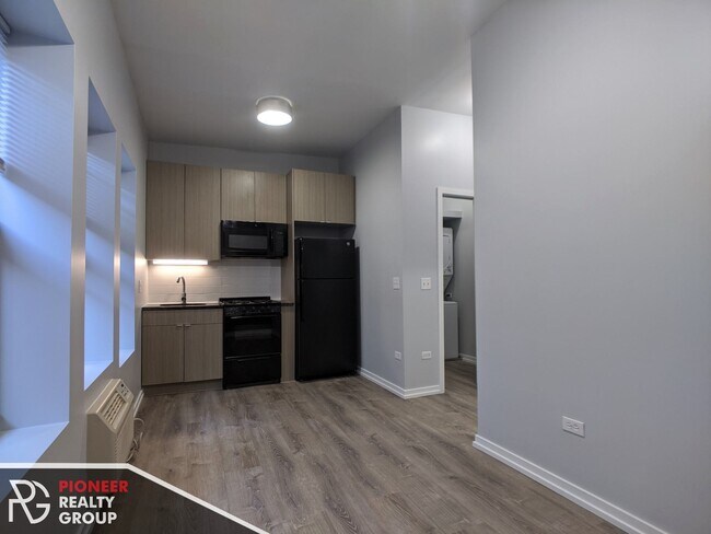 Foto del edificio - 4874 N Magnolia Ave