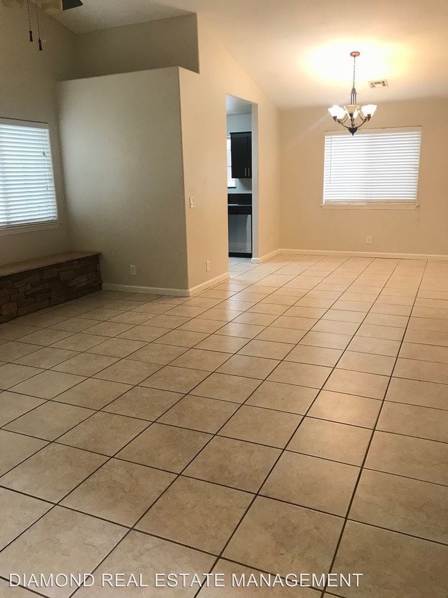 Building Photo - 4 br, 2 bath House - 6216 Castle Cary Dr