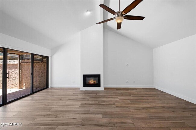 Foto del edificio - 7943 E Montebello Ave