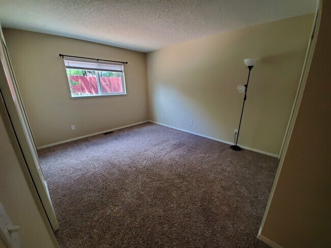 Building Photo - Beautiful 4 Bedroom 2 Bath Home In Fountain!!