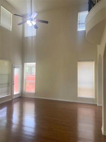 Building Photo - 10240 Matador Dr