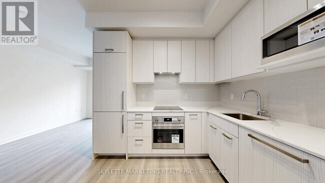 Building Photo - 69 Curlew Dr