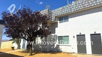 Building Photo - 22526 Sioux Rd