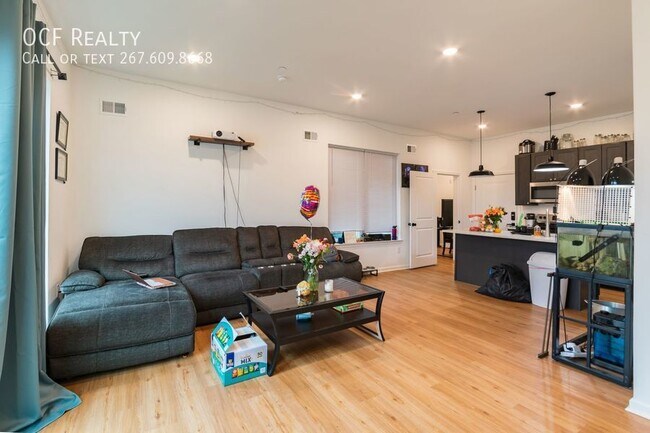 Foto del edificio - Modern Brewerytown Apartment