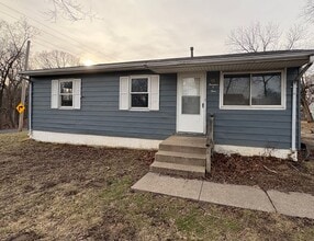 Building Photo - 1903 N Idaho St