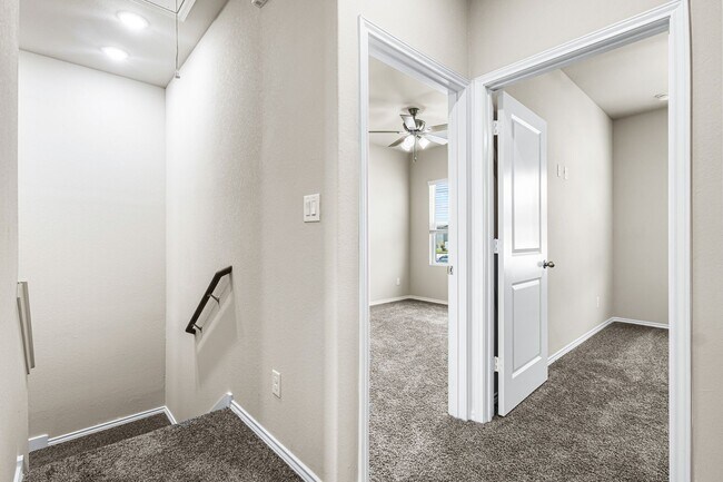 Foto del edificio - 123 Sai Mnr