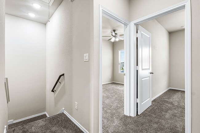 Photo - 130 Sai Mnr Townhome