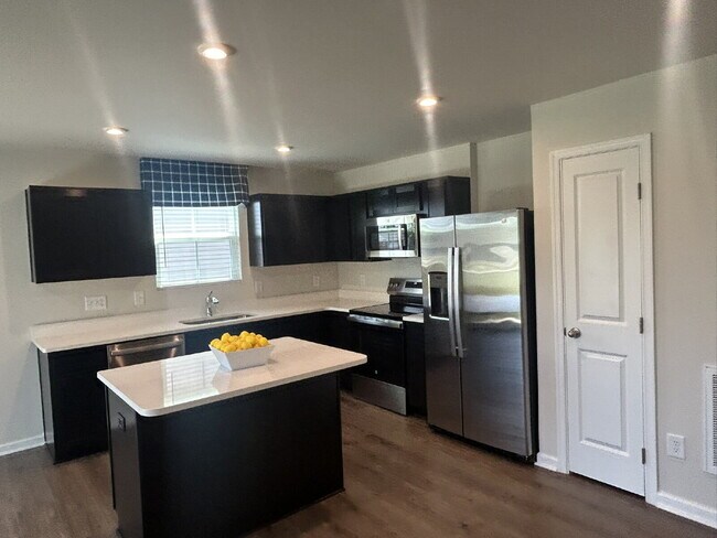 Building Photo - Brand New 3-Bed, 2-Bath Ranch Home in Gall...