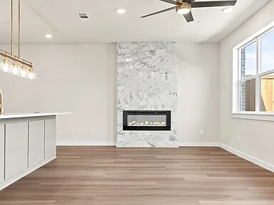 Foto del edificio - 729 Tower Rd