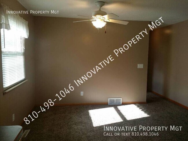 Building Photo - New to the market! Beautiful home with a c...