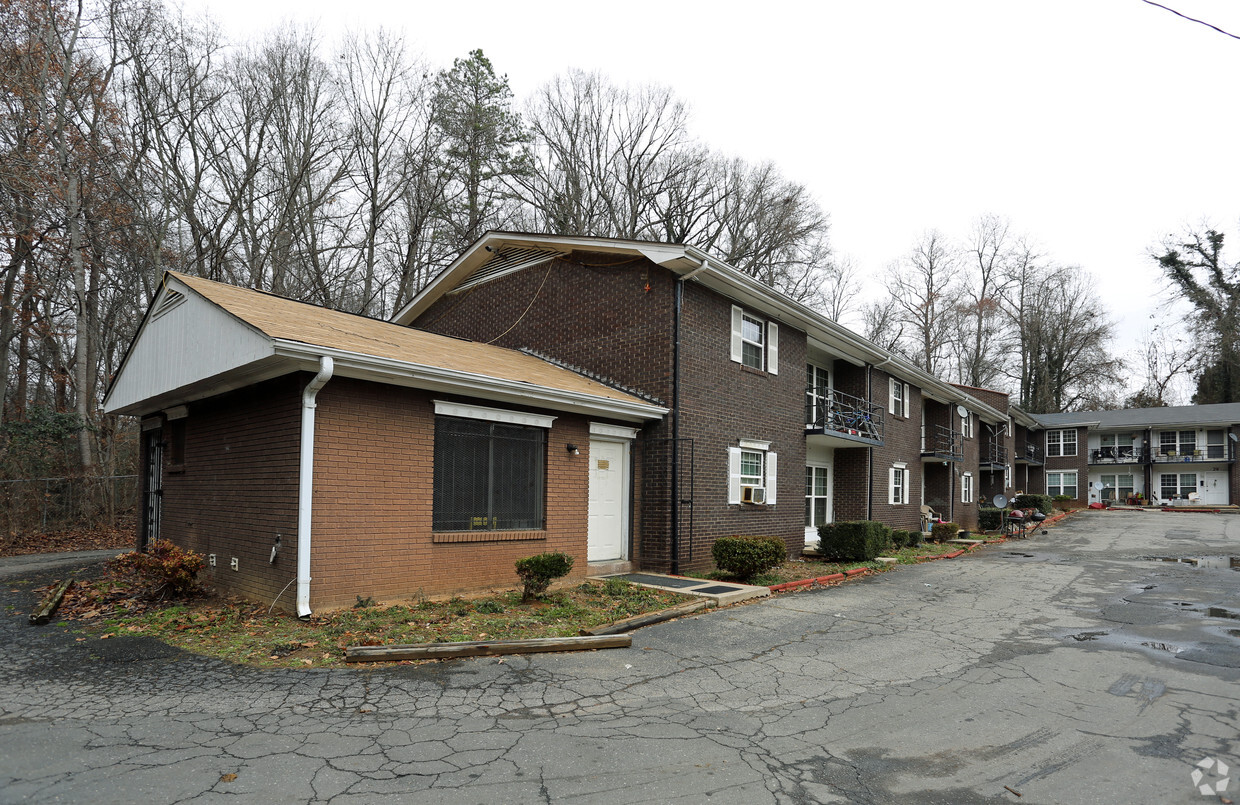 Foto del edificio - Lakewood Manor