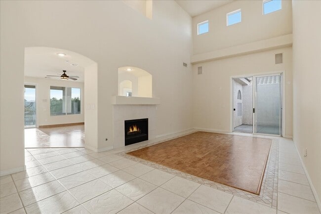 Foto del edificio - 1339 Echo Creek St