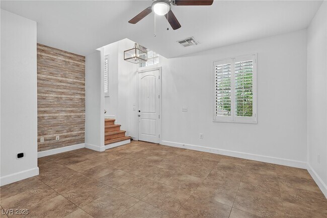 Foto del edificio - 133 Coronation Ave