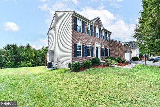 Building Photo - 2304 Buoy Ct