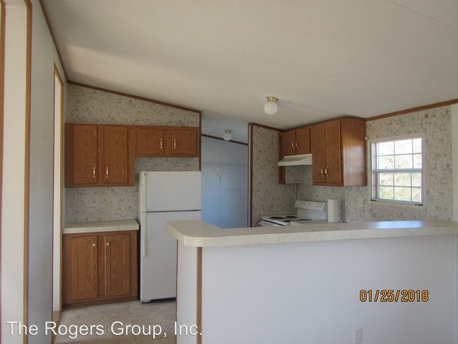 Building Photo - 51 Pauls Ln