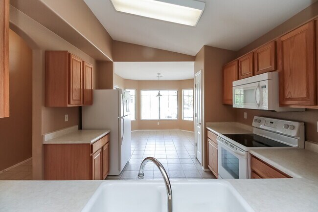 Building Photo - 3881 E Wyatt Way