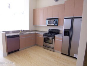 Building Photo - 300 Emory St