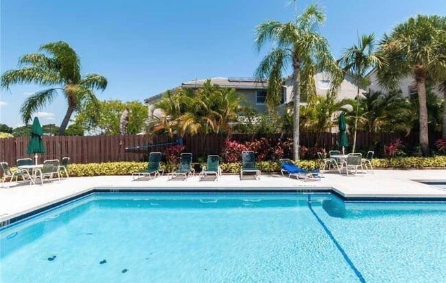 Photo - 4810 Grapevine Wy Townhome