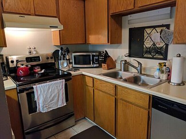 Foto del edificio - 1201 Galapago St