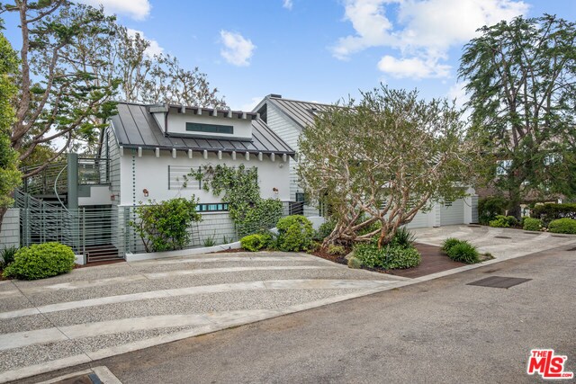Building Photo - 31360 Broad Beach Rd
