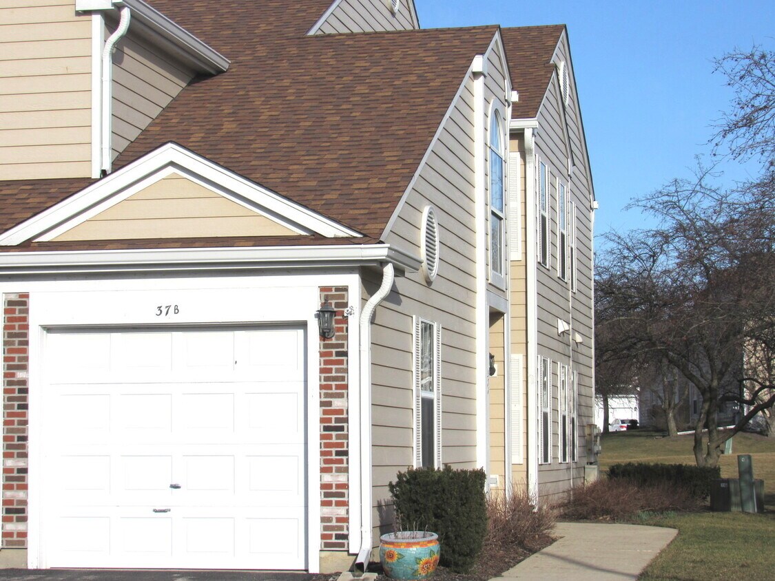 Foto principal - 37 Coolidge Ct