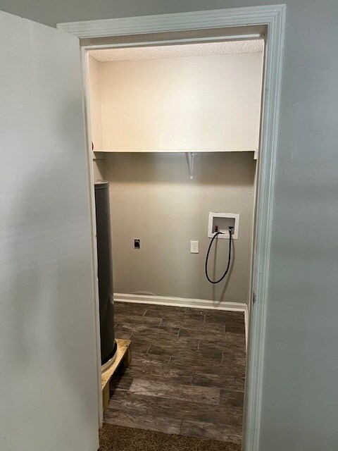 Building Photo - 361 N Oak St