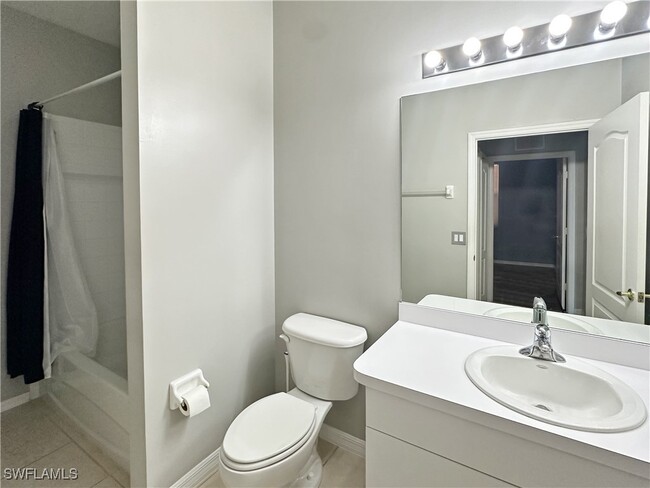 Foto del edificio - 8451 Kingbird Loop