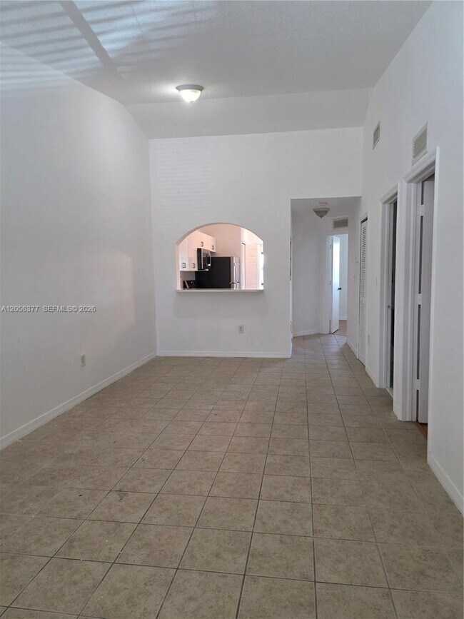 Foto del edificio - 3415 NE 9th Dr