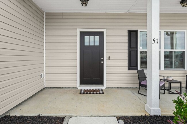 Building Photo - Like New Construction in Ludowici