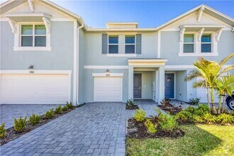 Building Photo - 399 Salisbury Cir