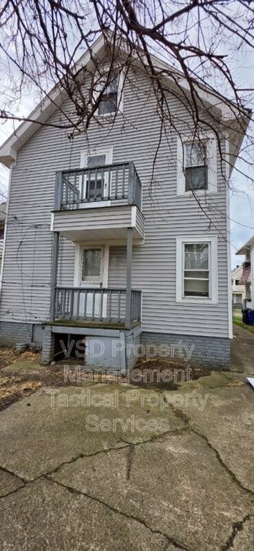 Building Photo - 12819 Edmonton Ave