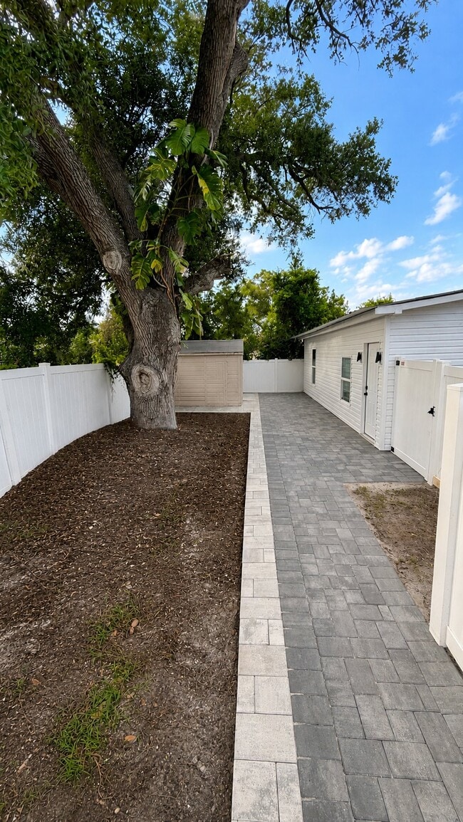 Photo - 7022 Flint Dr House