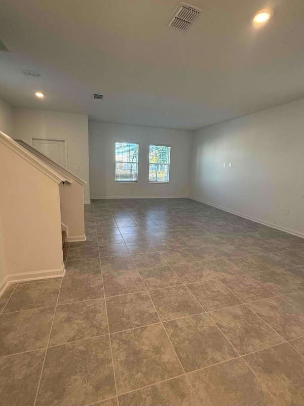 Foto del edificio - 6146 SHAVASANA Rd