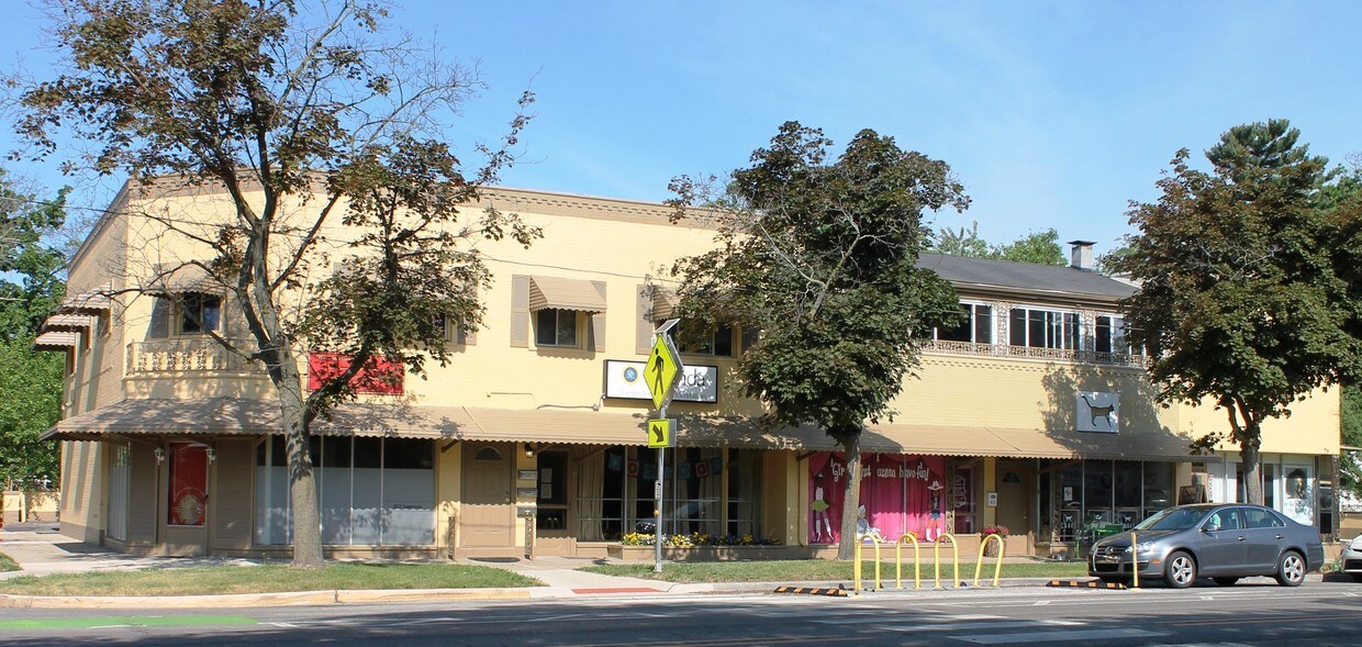 Primary Photo - 807 Livernois Ave
