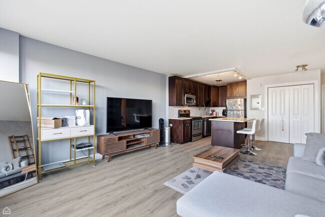 Foto del edificio - 2930 N Sheridan Rd