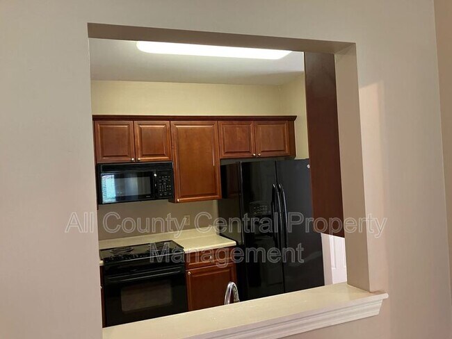 Foto del edificio - 2045 Forest Lakes Ln