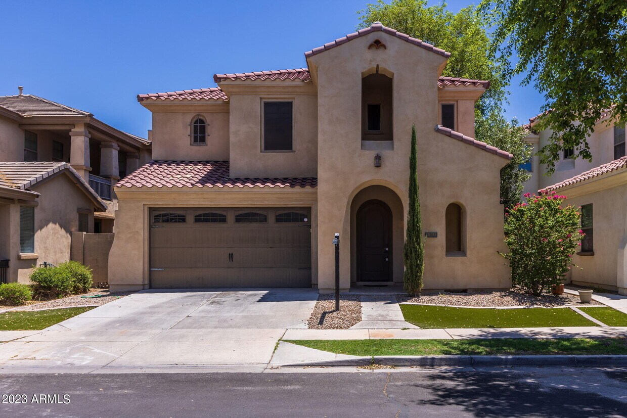 Primary Photo - 1311 S Ponderosa Dr