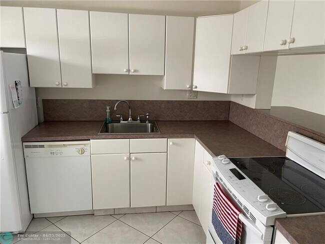 Foto del edificio - 2223 Park Ln